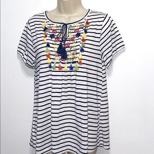 NWOT EMBROIDERED Short sleeves T-Shirt TOP